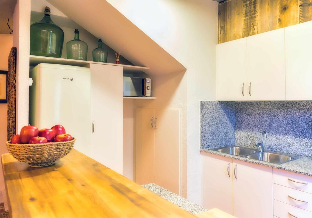 הוילה El Molino De Besalu Casa Con Jardin מראה חיצוני תמונה