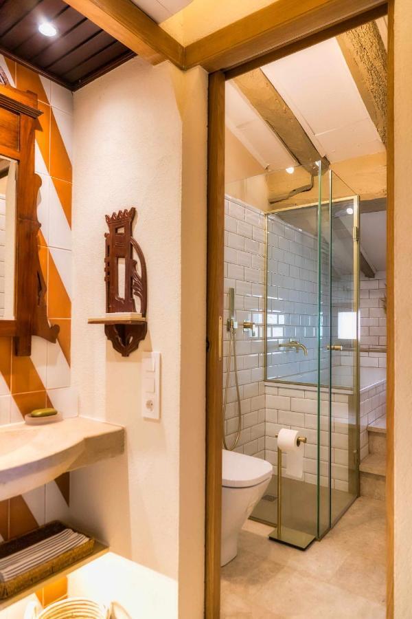 הוילה El Molino De Besalu Casa Con Jardin מראה חיצוני תמונה