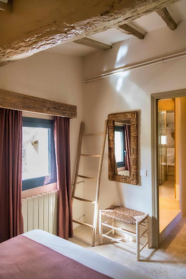 הוילה El Molino De Besalu Casa Con Jardin מראה חיצוני תמונה