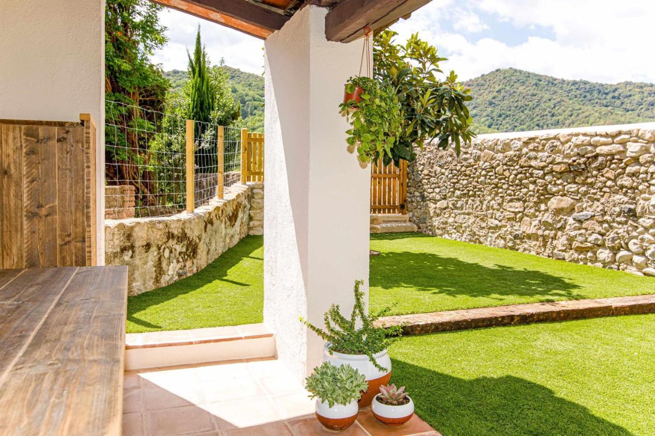 הוילה El Molino De Besalu Casa Con Jardin מראה חיצוני תמונה